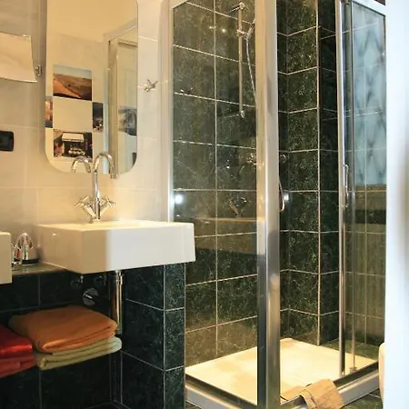 Tuscany Gallery Bed & Breakfast